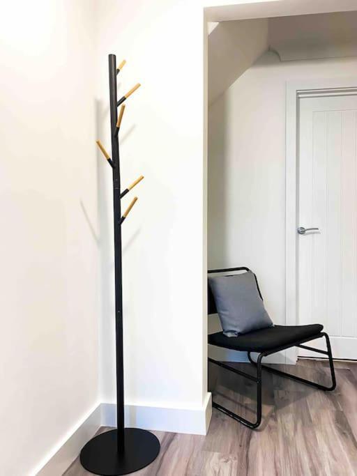 Apartamento Modern Flat Near Train Station With Free Parking *